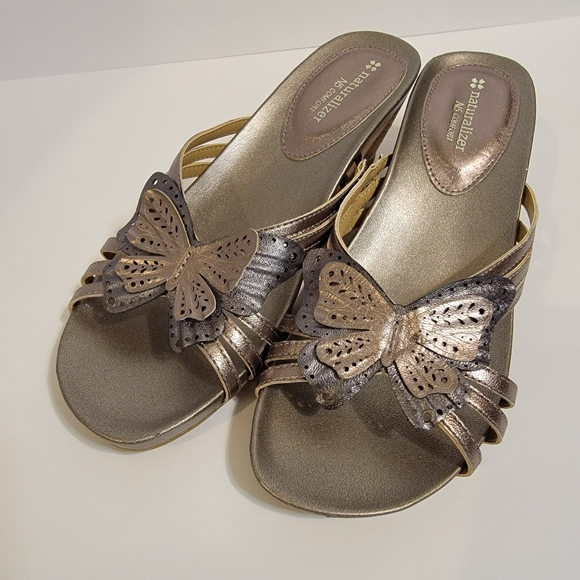 NATURALIZER N5 COMFORT Solana wedges. Butterfly detail, Size 8.5!